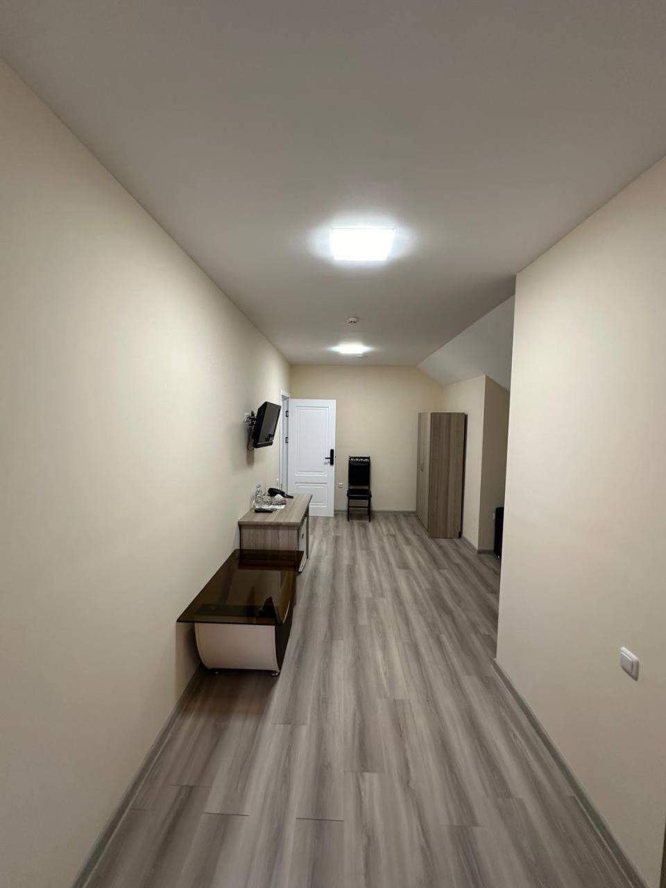 Olive Hotel Yerevan Bagian luar foto