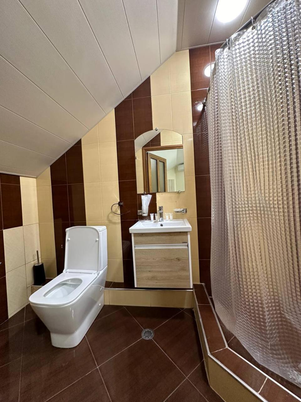 Olive Hotel Yerevan Bagian luar foto